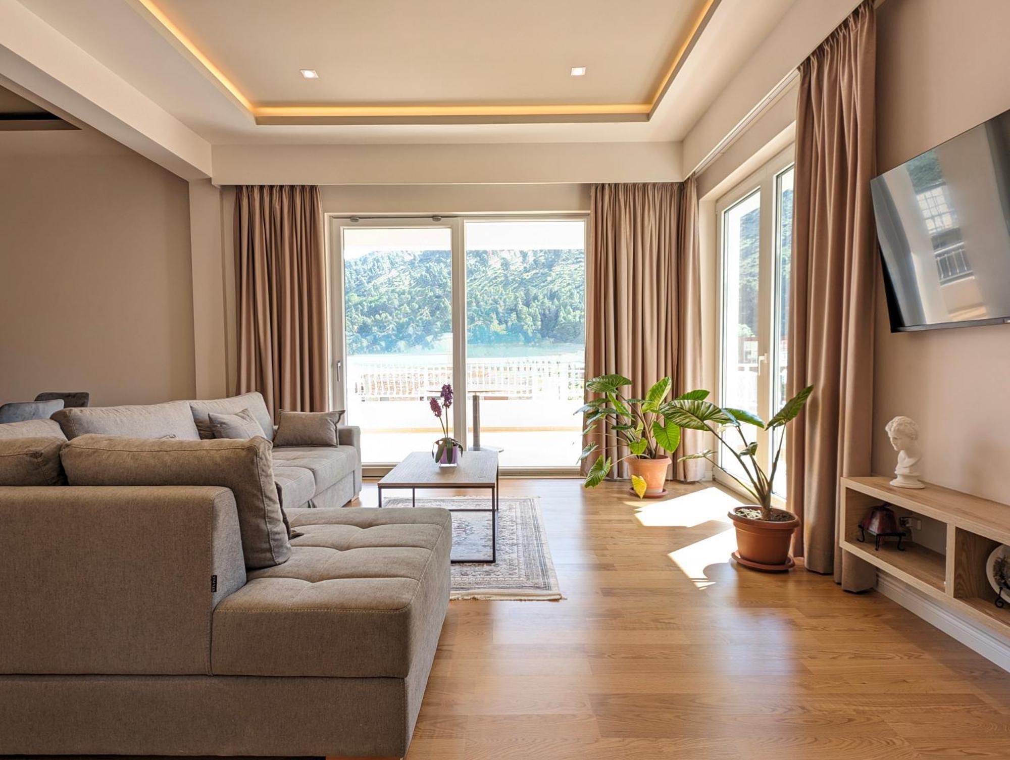 Villa With Garden And Veranda Berat Extérieur photo