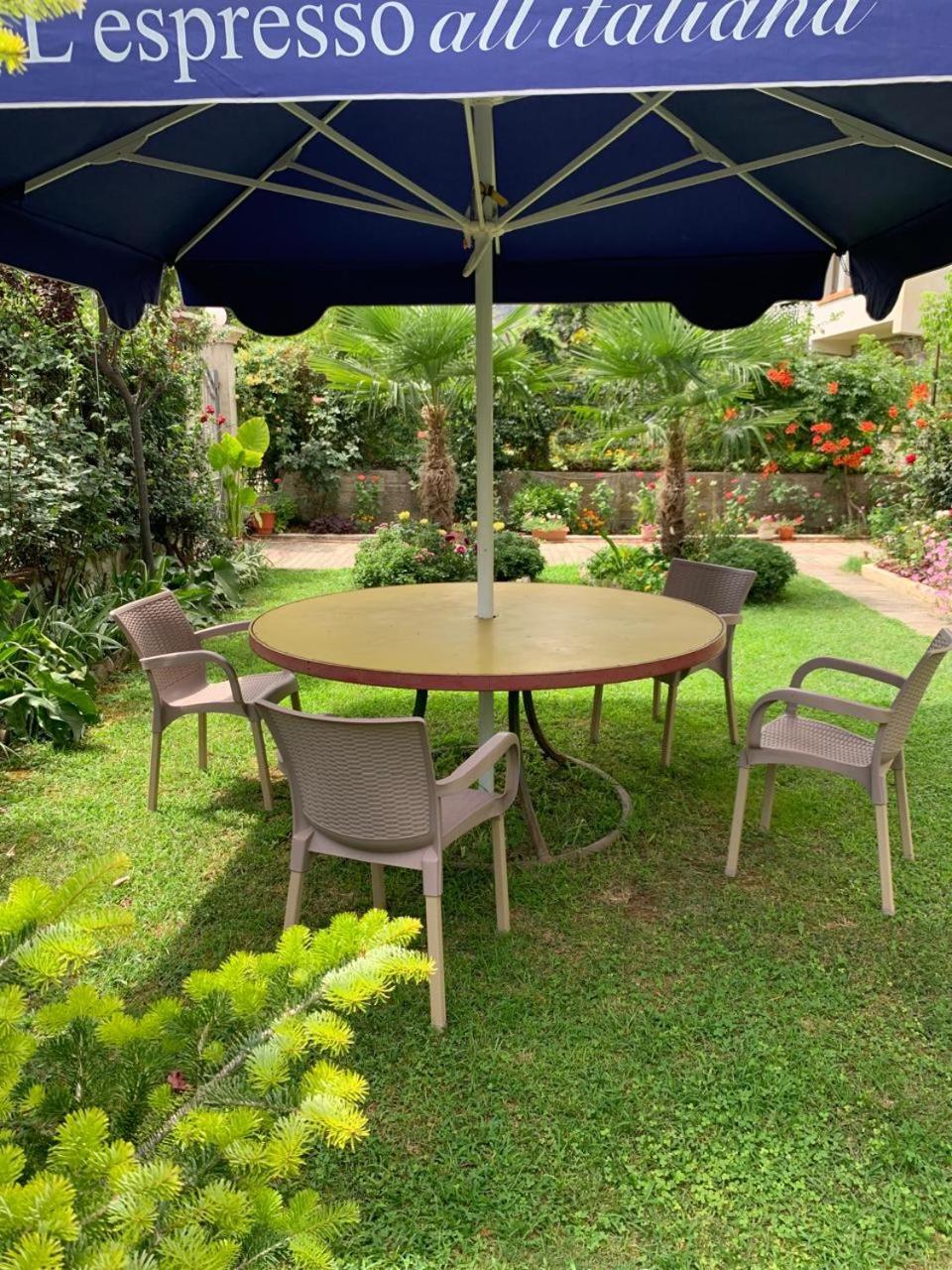 Villa With Garden And Veranda Berat Extérieur photo